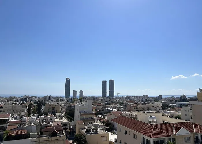 Sunny * לימסול