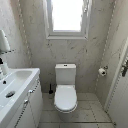 アパート Sunny リマソール