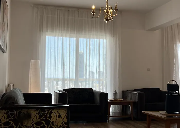 Sunny شقة ليماسول